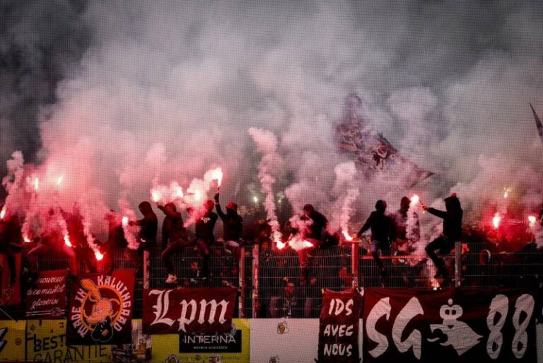 Hooligan Là Gì? Tìm Hiểu Về Bạo Lực Trong Bóng Đá 43 Hooligan La Gi Tim Hieu Ve Bao Luc Trong Bong Da